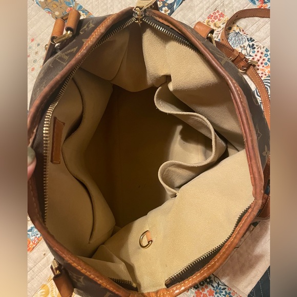 Authentic Louis Vuitton Estrela - Picture 5 of 10